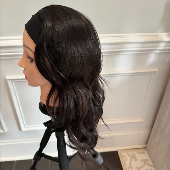 CSC KELSI HEADBAND WIG - Picture 3 of 4